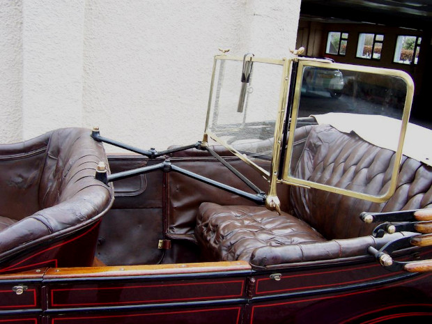 Hintere Windschutzscheibe, zusammengefaltet