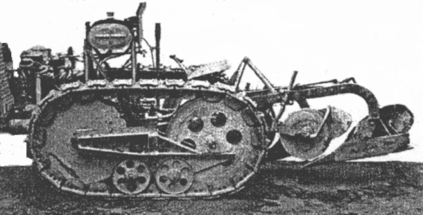 Traktor mit Scarab  Motor