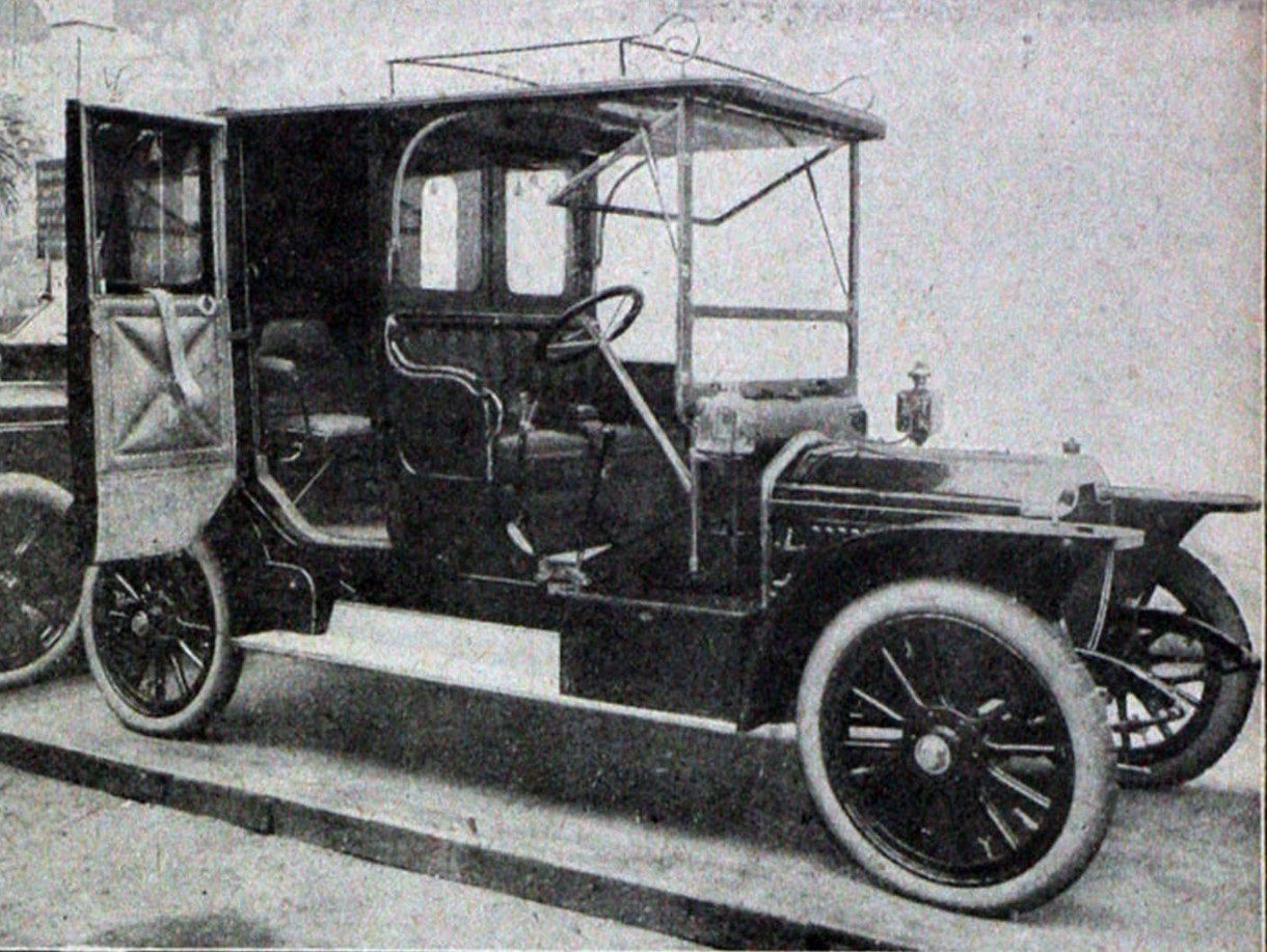 1908 Rover 15hp Landaulette