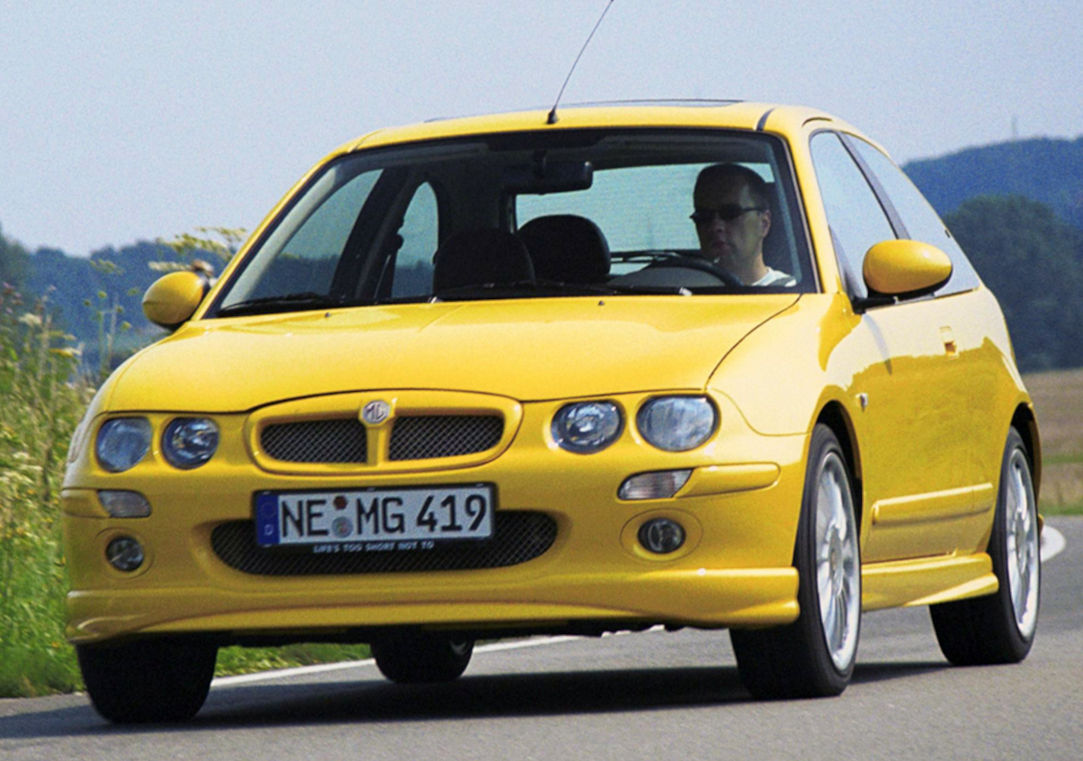 2001 ZR 160 3-Türer, Bild 02