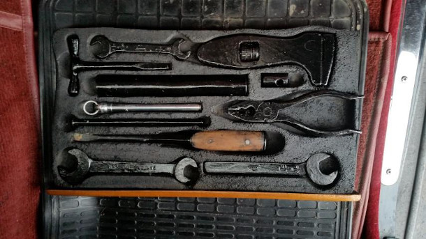 1948 ROVER P3 6-light Saloon