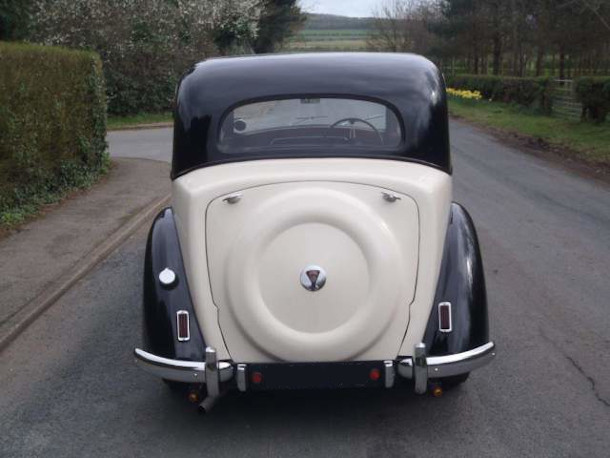 1948 ROVER P3 6-light Saloon