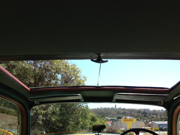 1948 ROVER P3 6-light Saloon