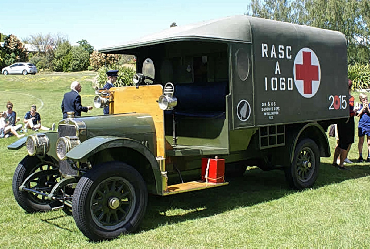 Sunbeam Ambulanzwagen by Rover